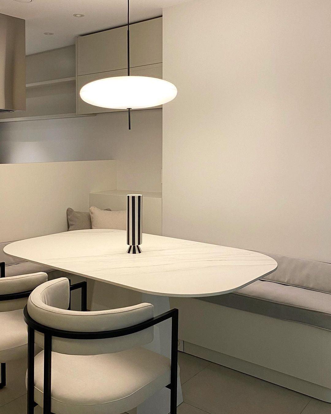 Lustra Suspension Noir Peint Réuni pour Salon - Neutralighting