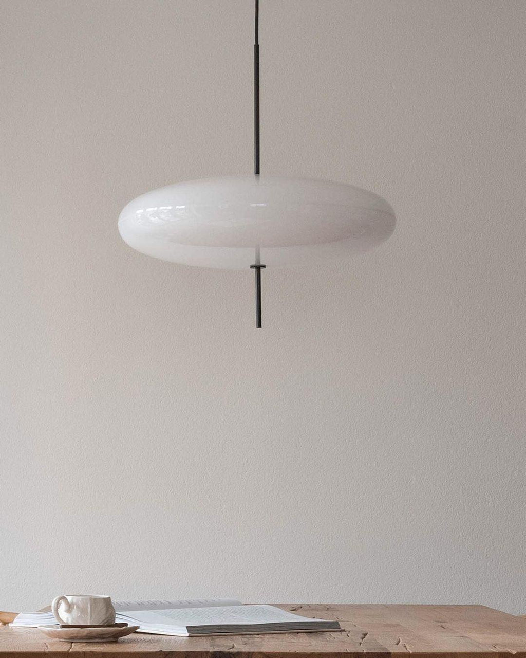 Lustra Suspension Noir Peint Réuni pour Salon - Neutralighting