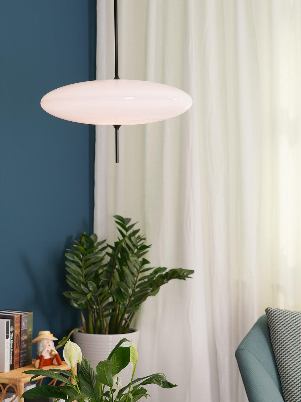 Lustra Suspension Noir Peint Réuni pour Salon - Neutralighting