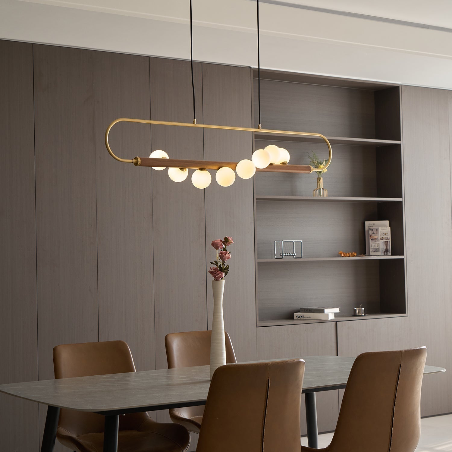 Ardin Chandelier Moderne en Noyer et Laiton - Neutralighting