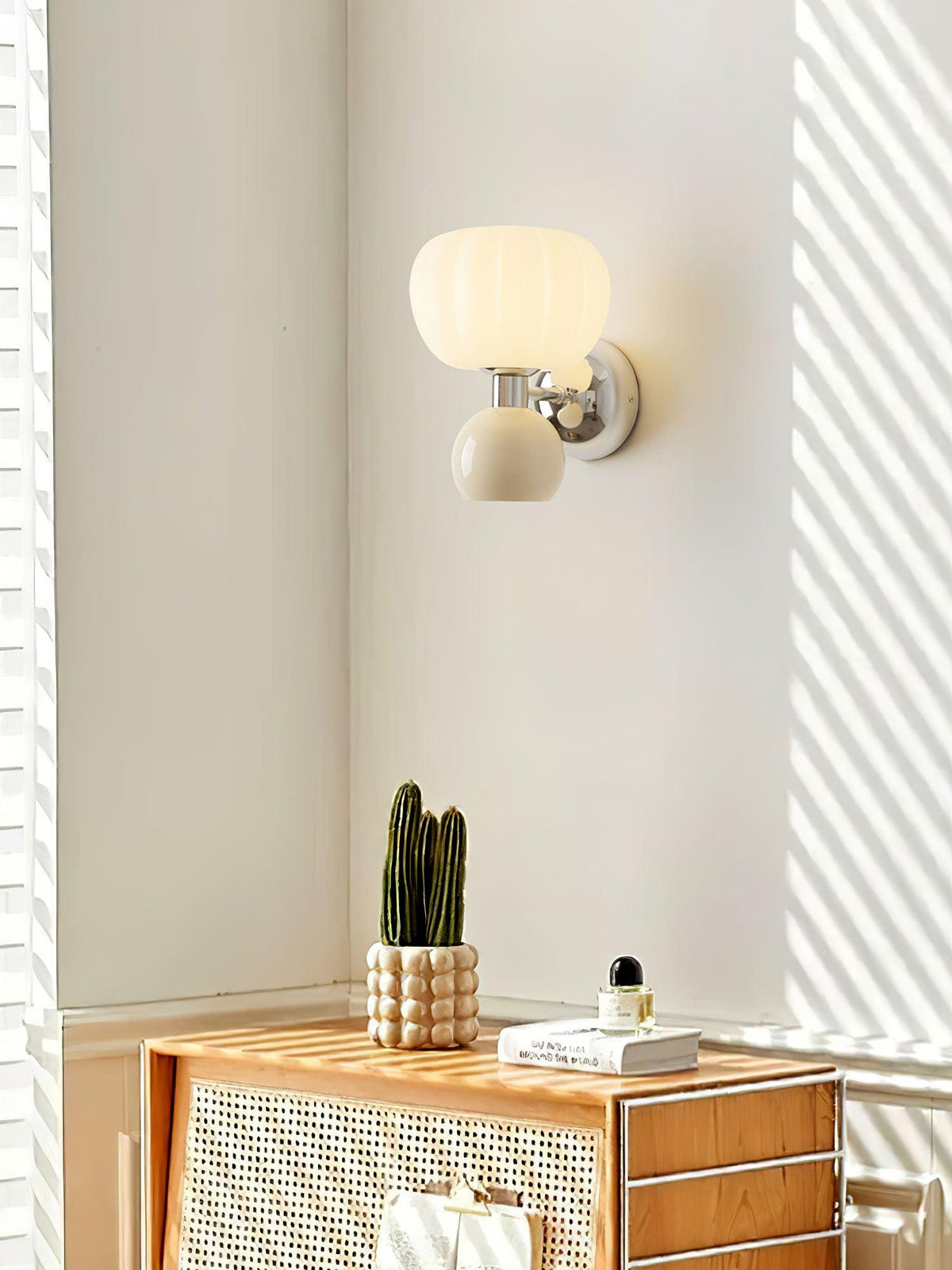 Erraeiel Applique Murale en Plastique Crème Art Nordique - Neutralighting