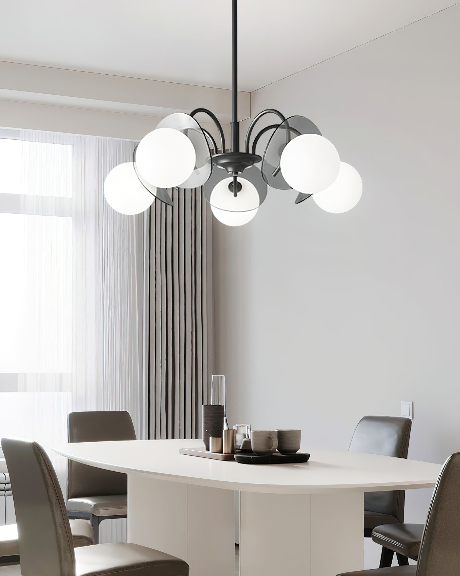 Aurora Lustre Globe Bras Sculptural - Neutralighting