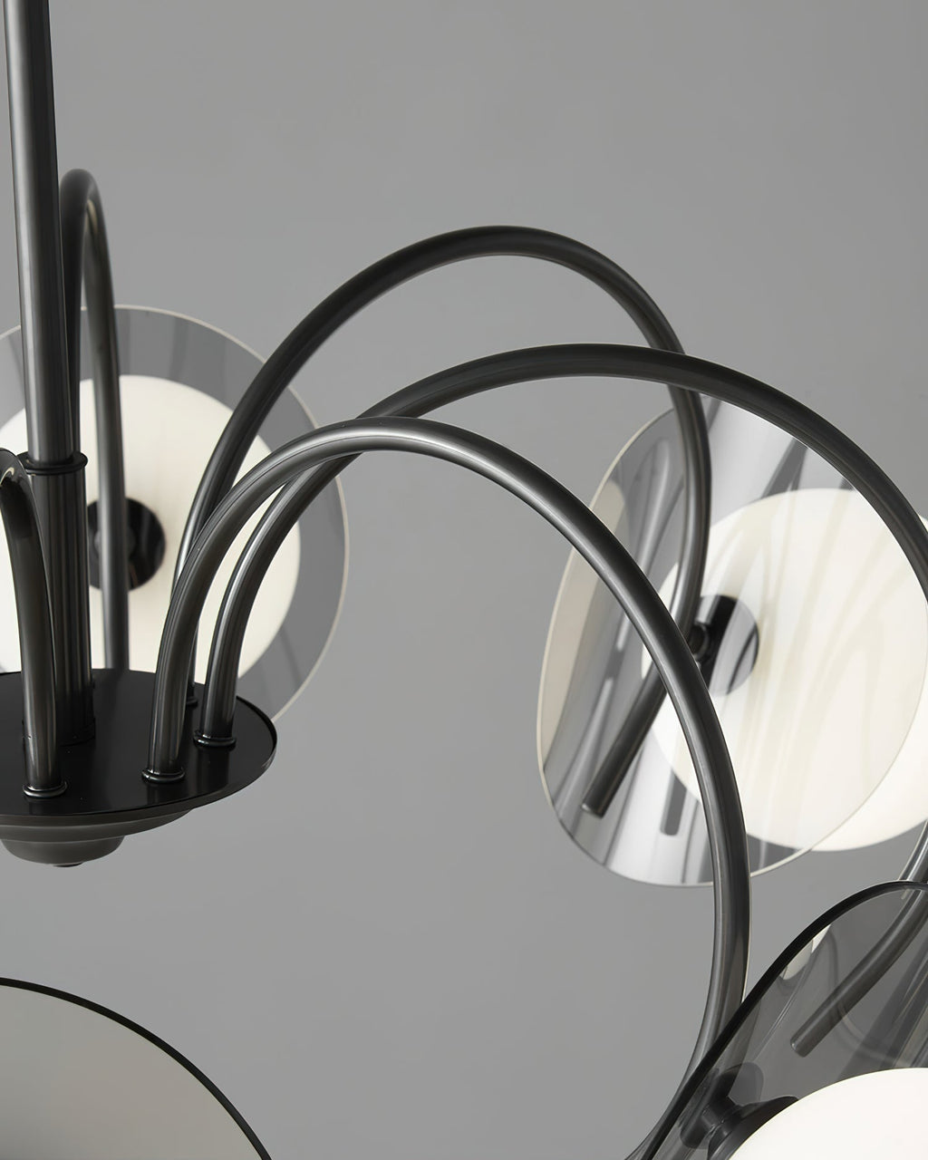 Aurora Lustre Globe Bras Sculptural - Neutralighting