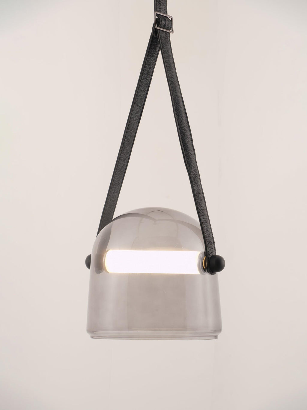 Averisce Suspension Industrielle en Cuir - Neutralighting