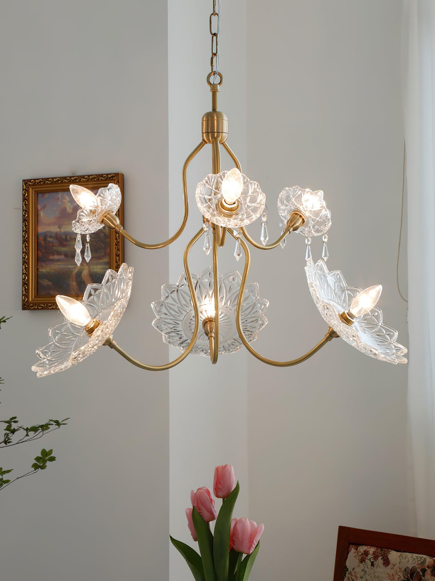 Lustra Chandelier Vintage Floral en Verre et Laiton - Neutralighting