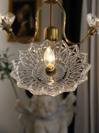 Lustra Chandelier Vintage Floral en Verre et Laiton - Neutralighting