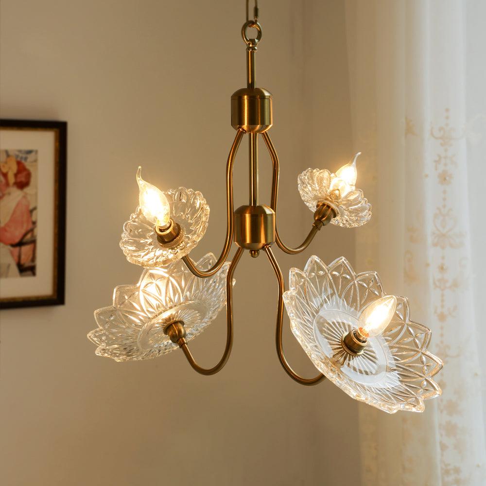 Lustra Chandelier Vintage Floral en Verre et Laiton - Neutralighting