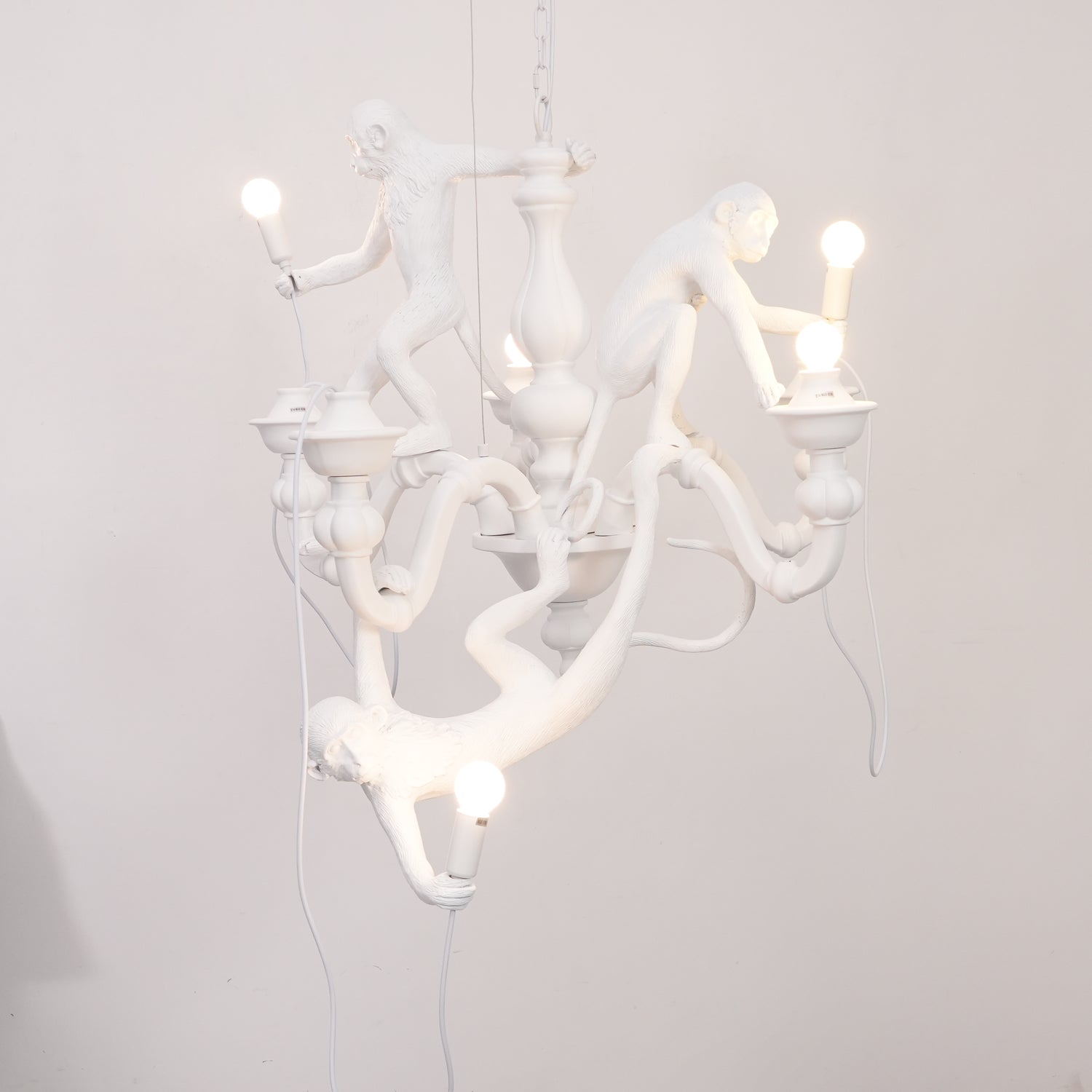Lustra Chandelier Singe Noir Sculpture Ludique - Neutralighting