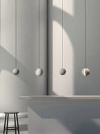 Solara Suspension Sphère en Béton Lune Minimaliste - Neutralighting