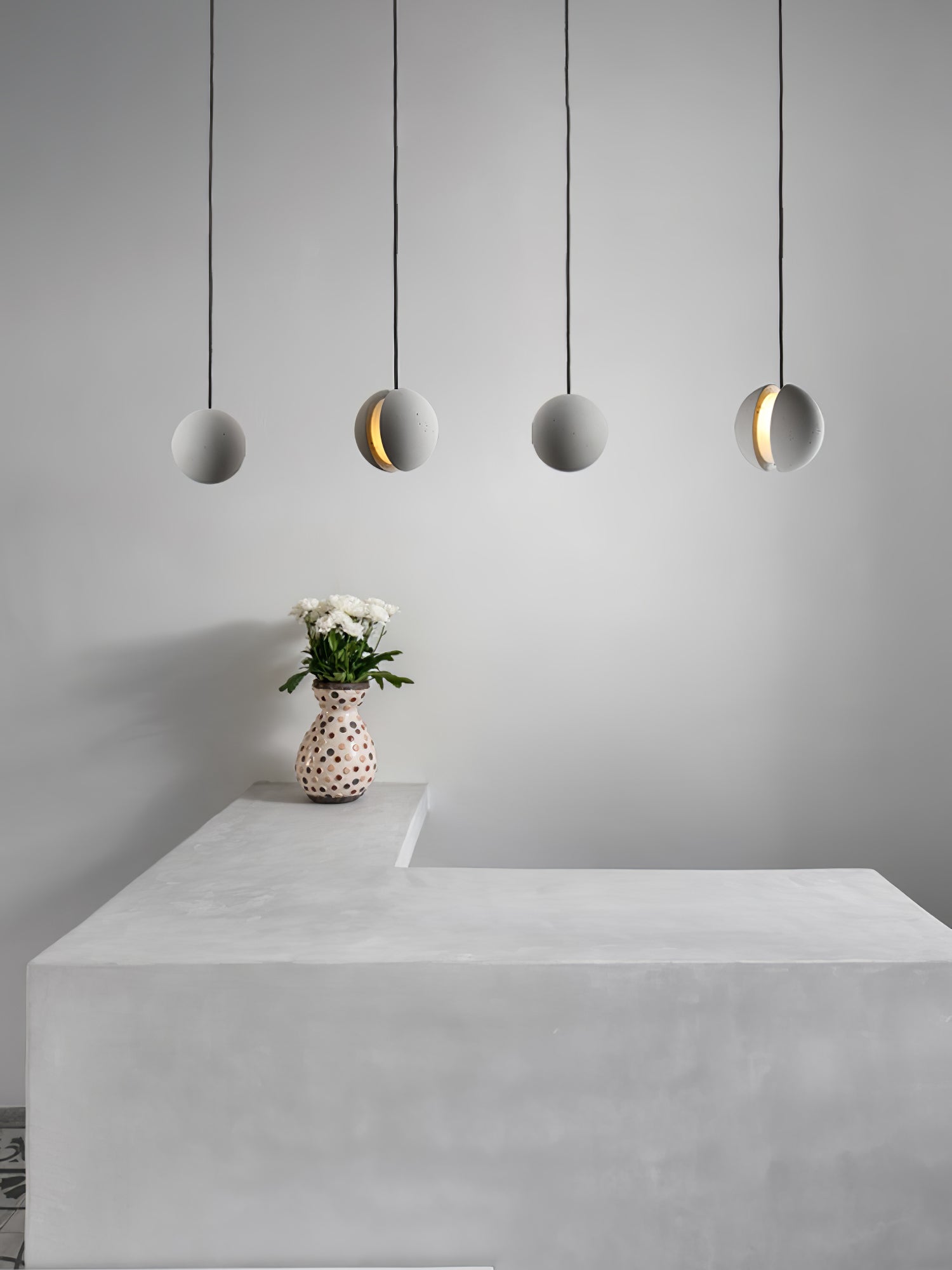 Solara Suspension Sphère en Béton Lune Minimaliste - Neutralighting
