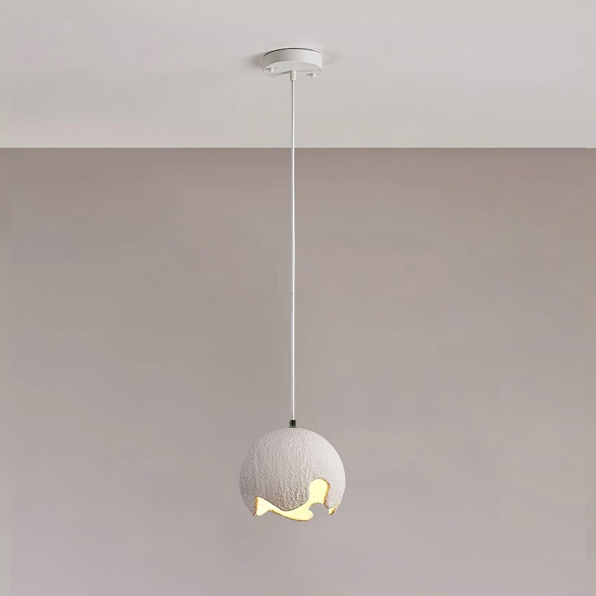 Moon Suspension Crater en Résine Curvilinéaire Minimaliste - Neutralighting