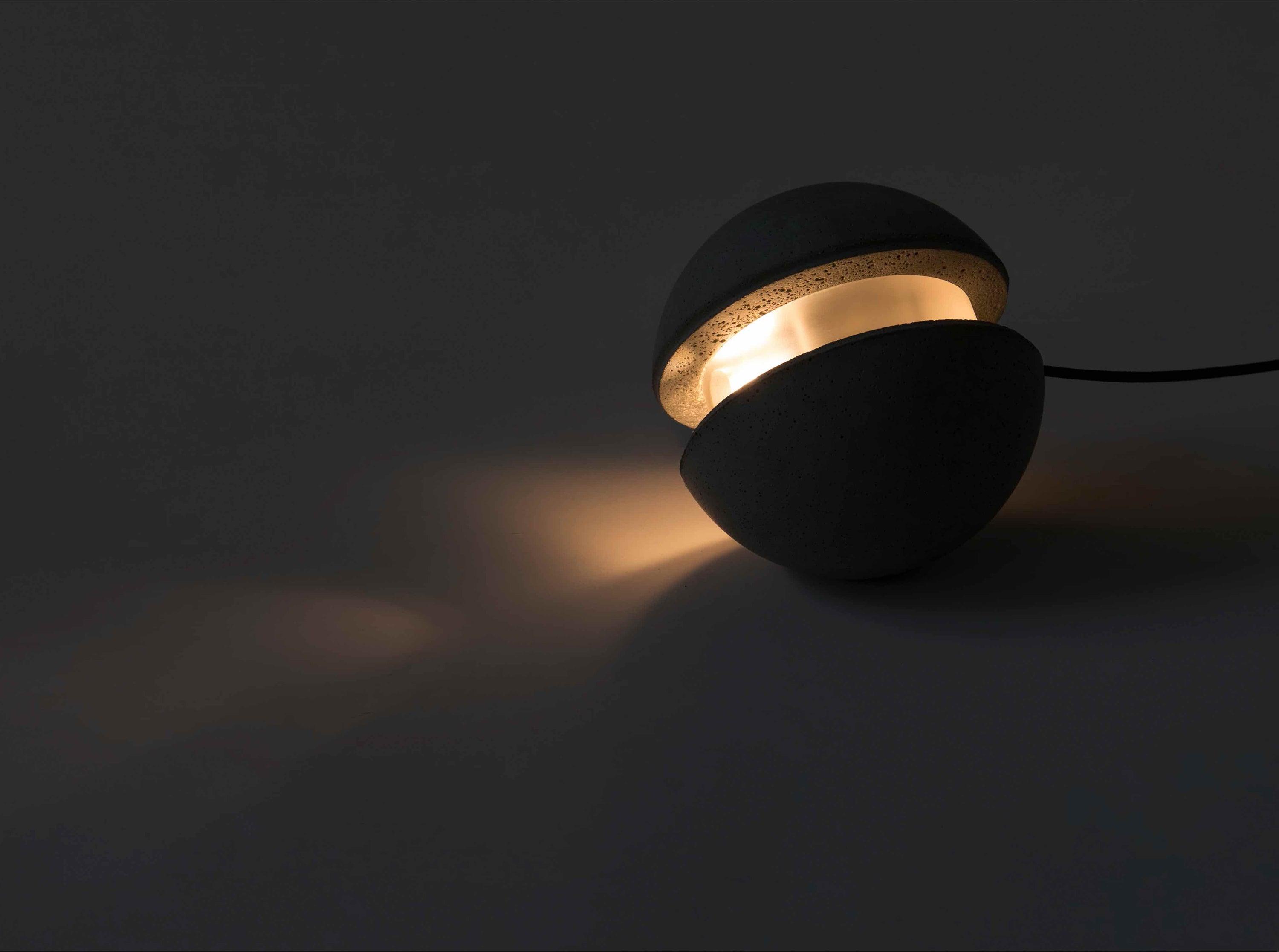 Solara Suspension Sphère en Béton Lune Minimaliste - Neutralighting