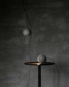 Solara Suspension Sphère en Béton Lune Minimaliste - Neutralighting