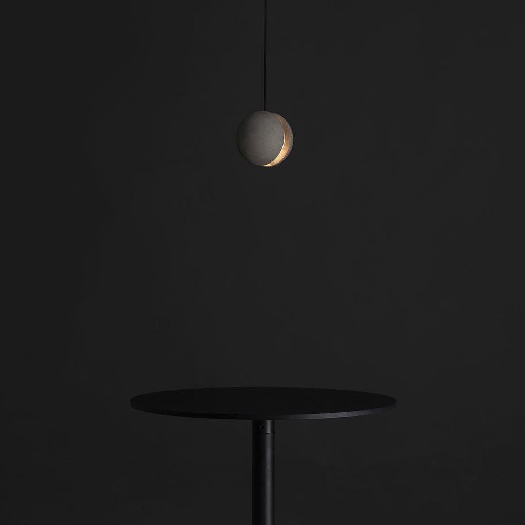 Solara Suspension Sphère en Béton Lune Minimaliste - Neutralighting