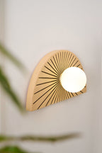 Nytheos Applique Murale Moderne Minimaliste En Résine Et Verre - Neutralighting