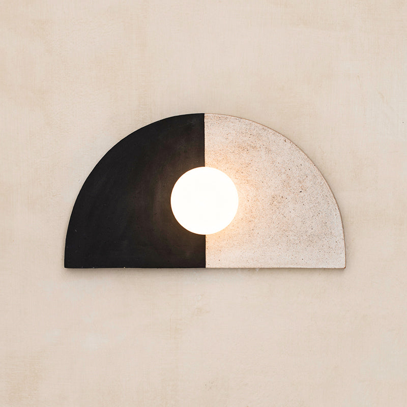 Nytheos Applique Murale Moderne Minimaliste En Résine Et Verre - Neutralighting