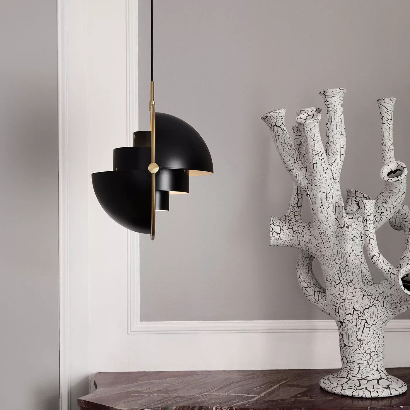 Lustra Lampe Pendante Boule Déformée Dorée - Neutralighting