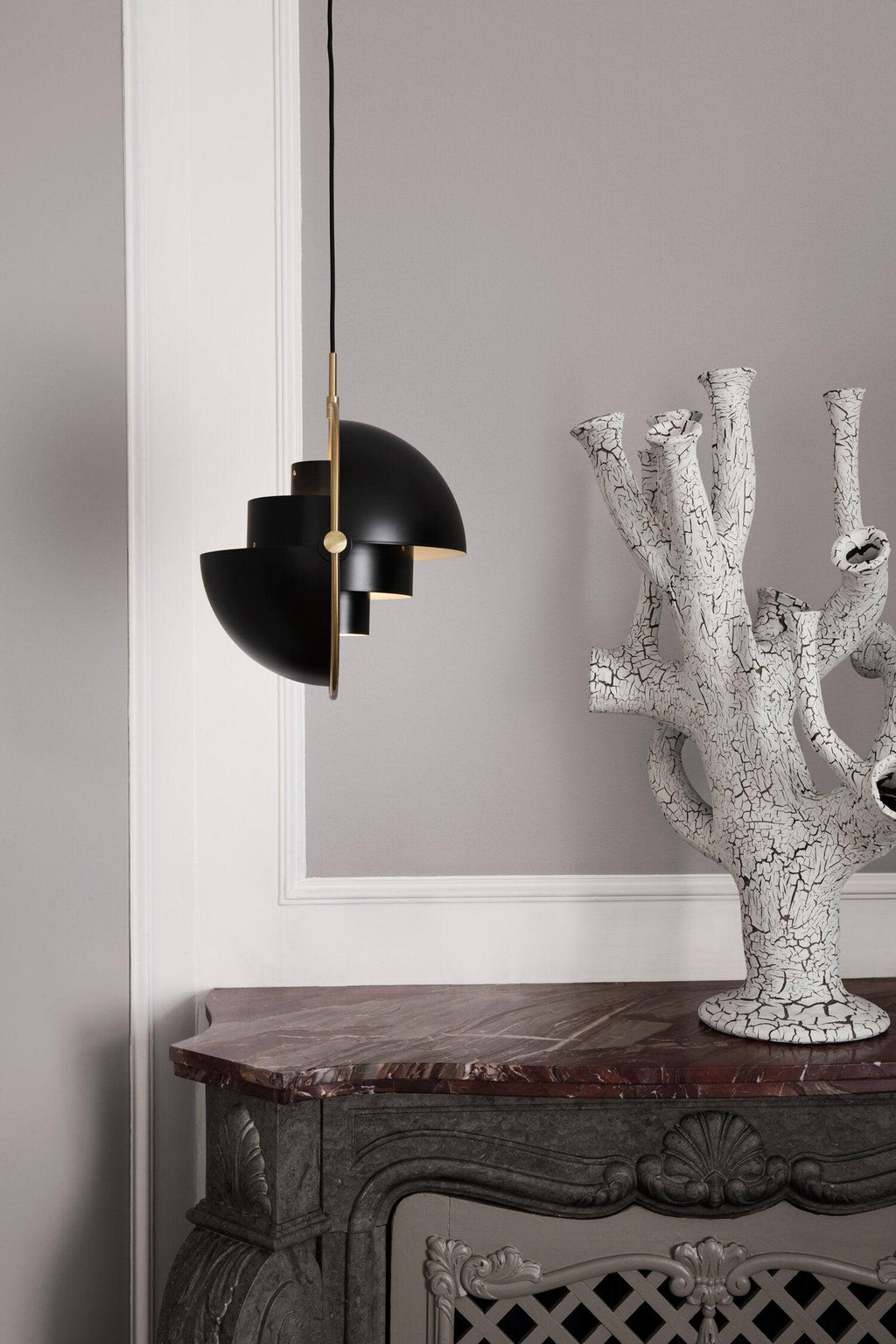 Lustra Lampe Pendante Boule Déformée Dorée - Neutralighting