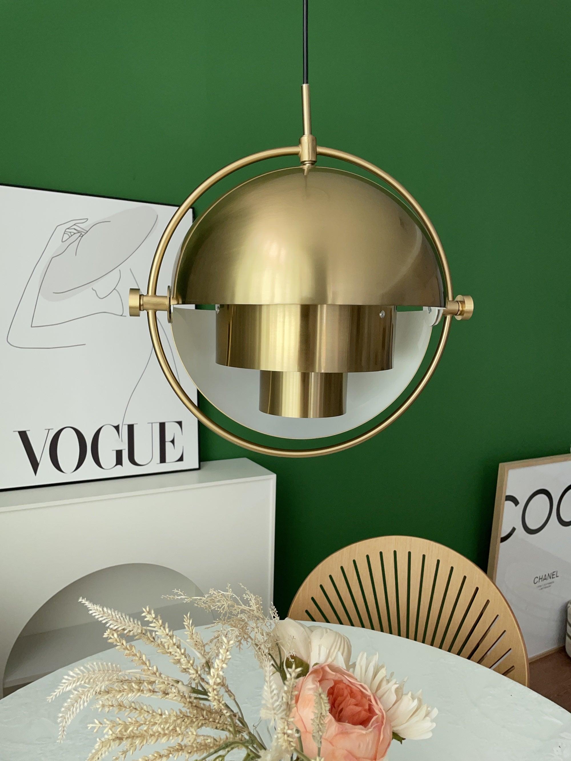 Lustra Lampe Pendante Boule Déformée Dorée - Neutralighting