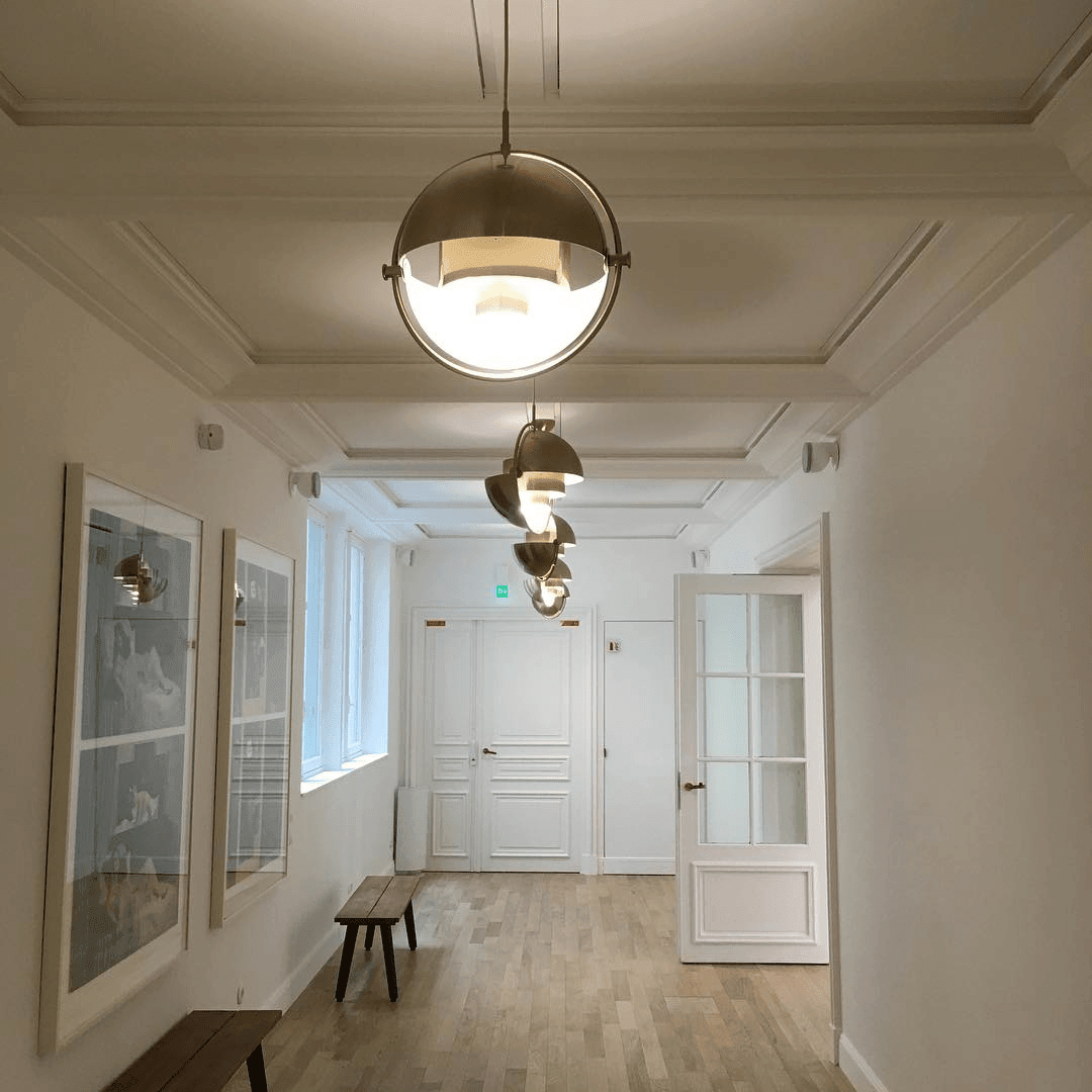 Lustra Lampe Pendante Boule Déformée Dorée - Neutralighting