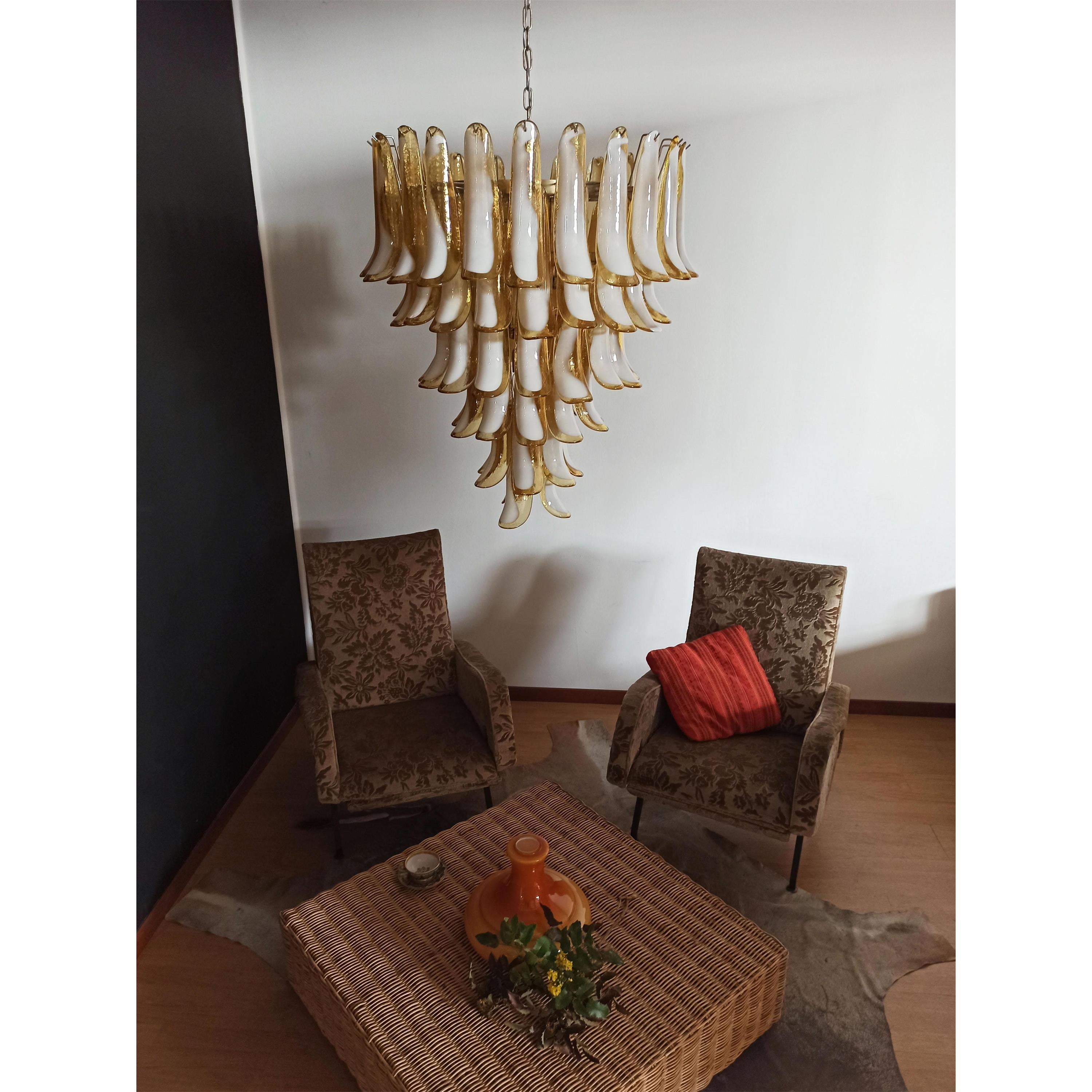 Alsorisra Lustre Postmoderne de Luxe en Verre Pétale - Neutralighting