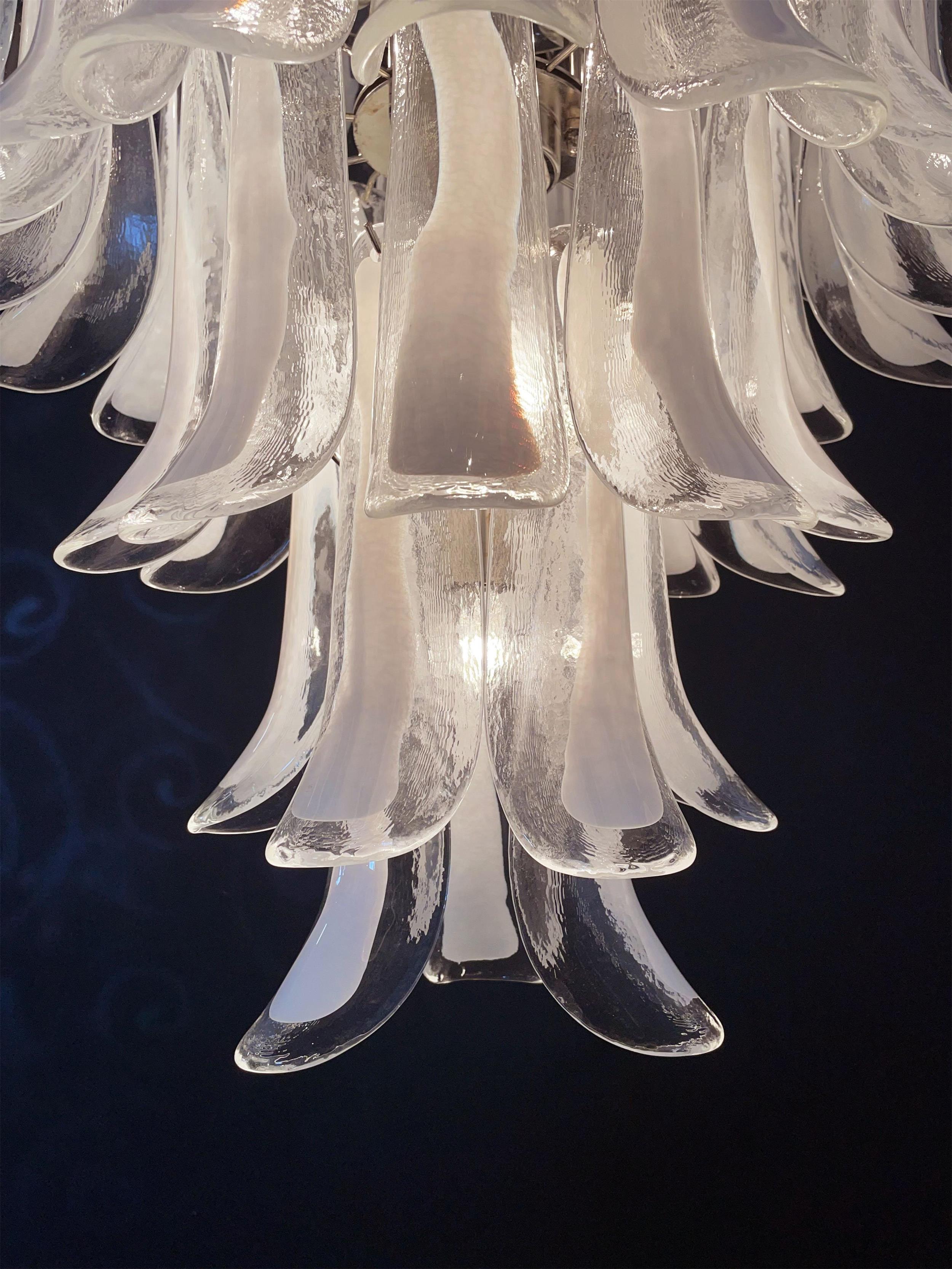 Alsorisra Lustre Postmoderne de Luxe en Verre Pétale - Neutralighting