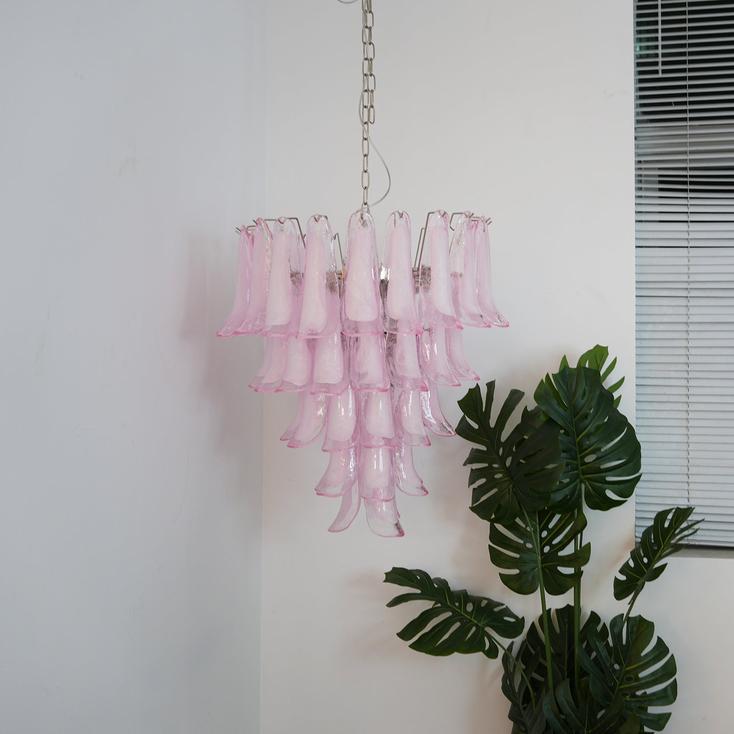 Aurora Chandelier Pétales en Verre de Murano Rose Cascade - Neutralighting