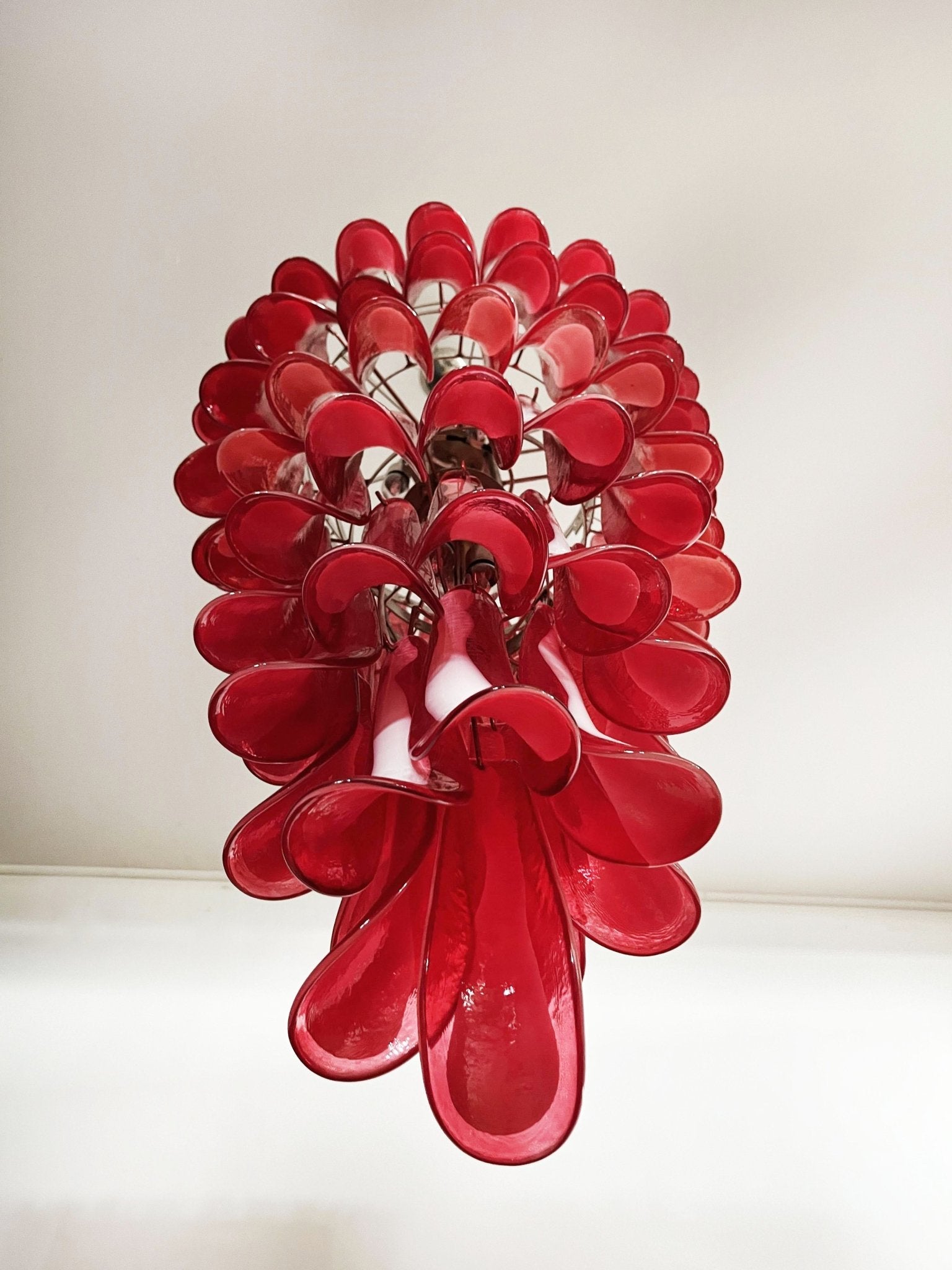 Aurora Chandelier en Verre de Murano Rouge et Blanc - Neutralighting