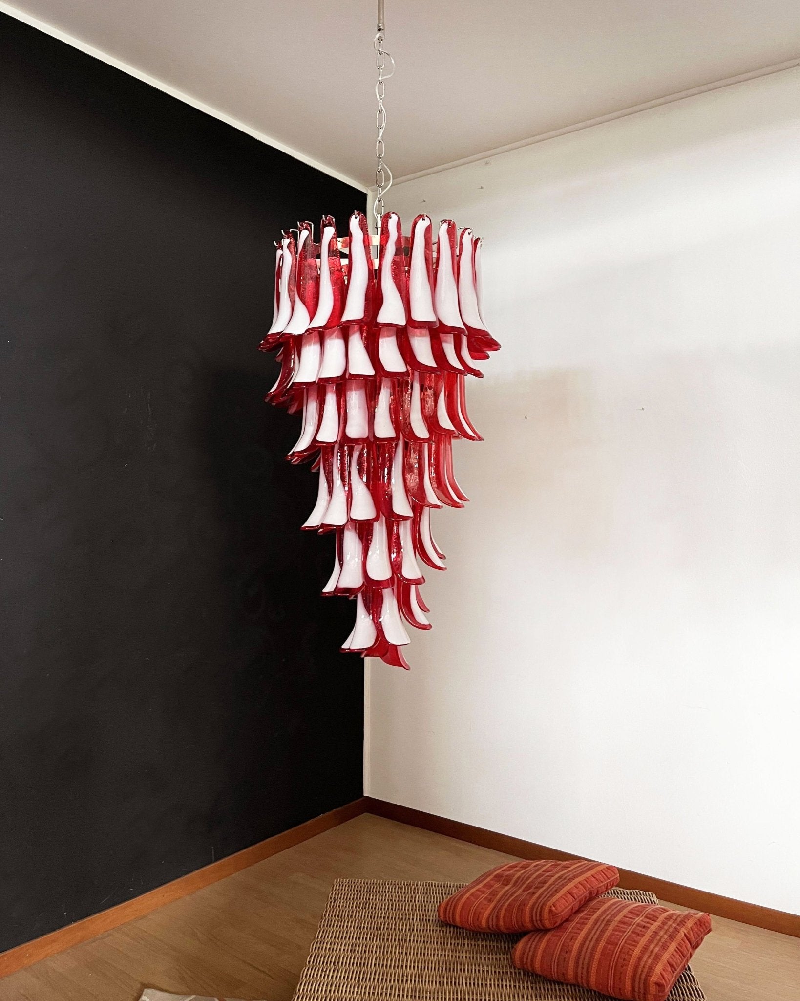 Aurora Chandelier en Verre de Murano Rouge et Blanc - Neutralighting