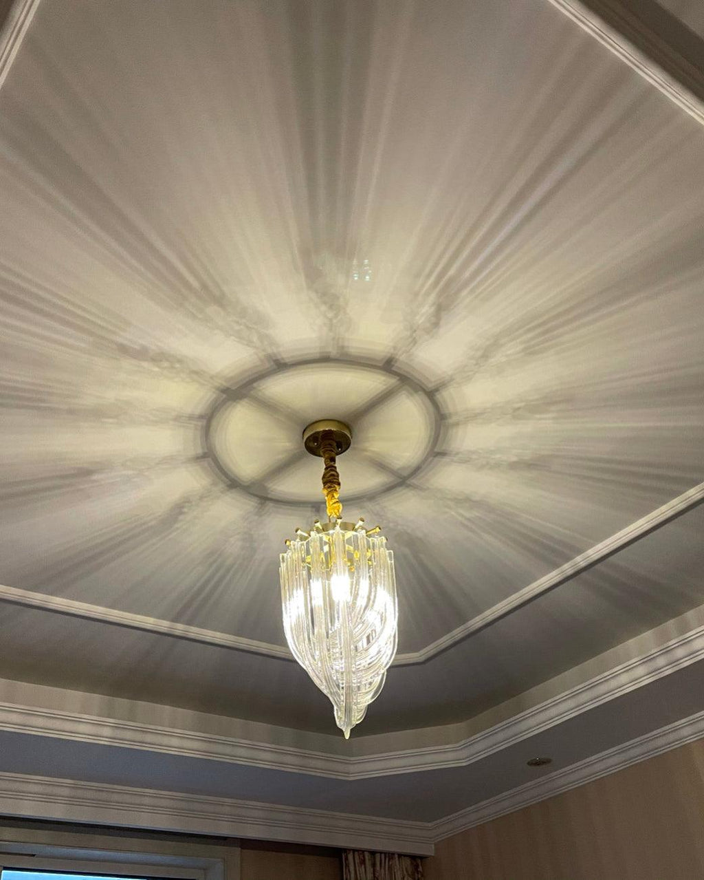 Aurora Chandelier Clair Courbé Superposé - Neutralighting