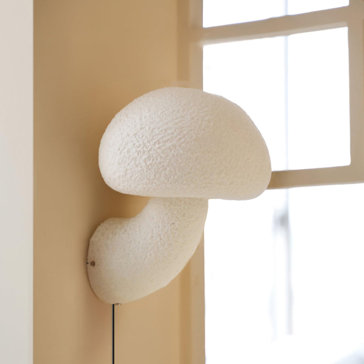 Orshaisra Premium Nordic Art Plug-in Resin Wall Lamp - Neutralighting
