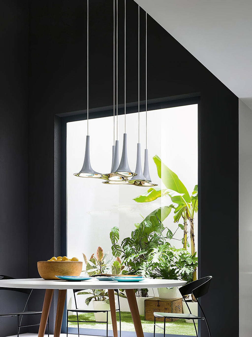 Solara Lampe suspendue en acrylique en forme de trompette contemporaine - Neutralighting