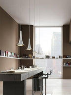 Solara Lampe suspendue en acrylique en forme de trompette contemporaine - Neutralighting