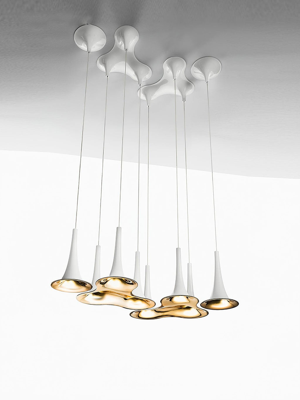 Solara Lampe suspendue en acrylique en forme de trompette contemporaine - Neutralighting