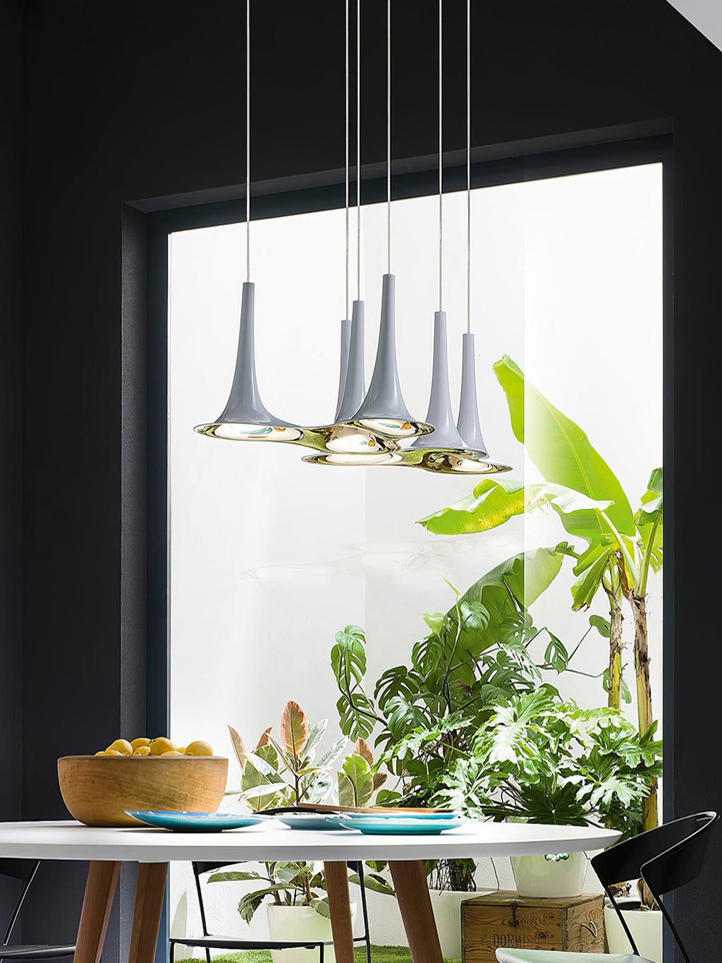 Solara Lampe suspendue en acrylique en forme de trompette contemporaine - Neutralighting