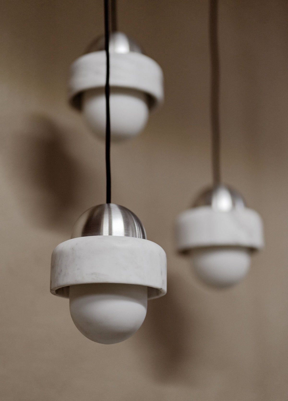 Elliren Suspension Moderne Minimaliste en Verre et Marbre - Neutralighting