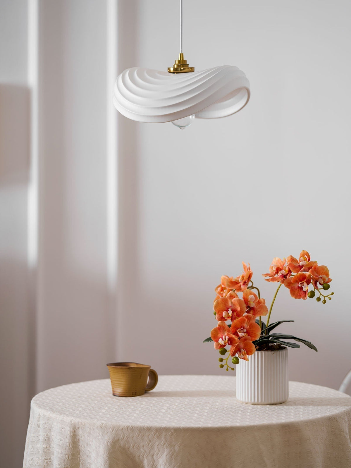 Lila Suspension Moderne en Résine - Neutralighting