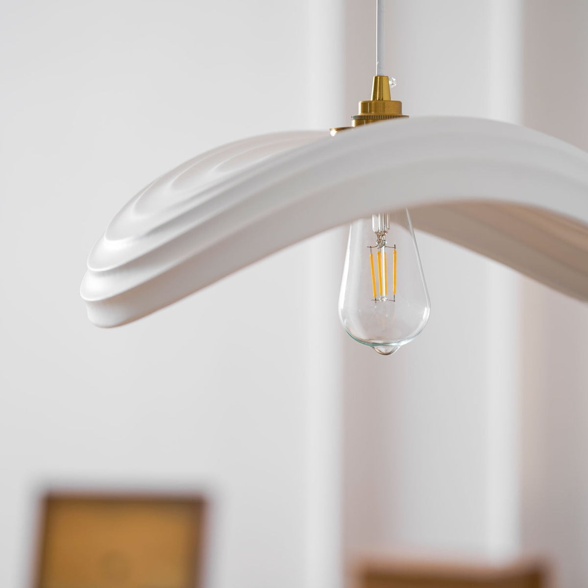 Lila Suspension Moderne en Résine - Neutralighting