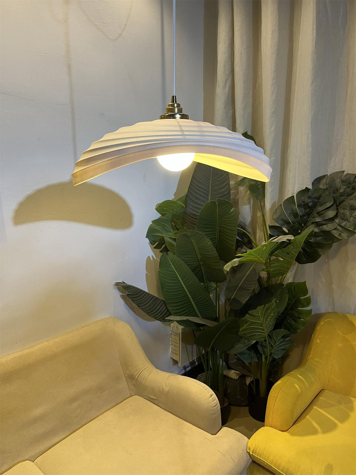 Lila Suspension Moderne en Résine - Neutralighting