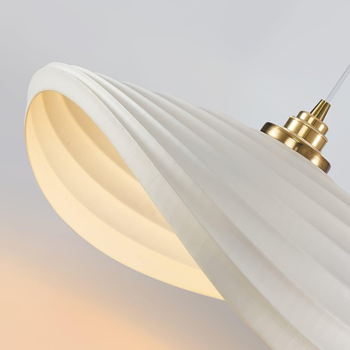 Lila Suspension Moderne en Résine - Neutralighting