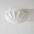 Solara Plafonnier Tissu Coquillage Sculptural Élégant - Neutralighting