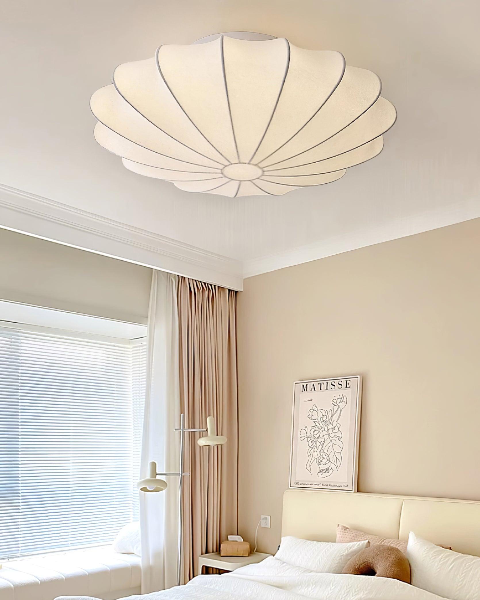 Solara Plafonnier Tissu Coquillage Sculptural Élégant - Neutralighting