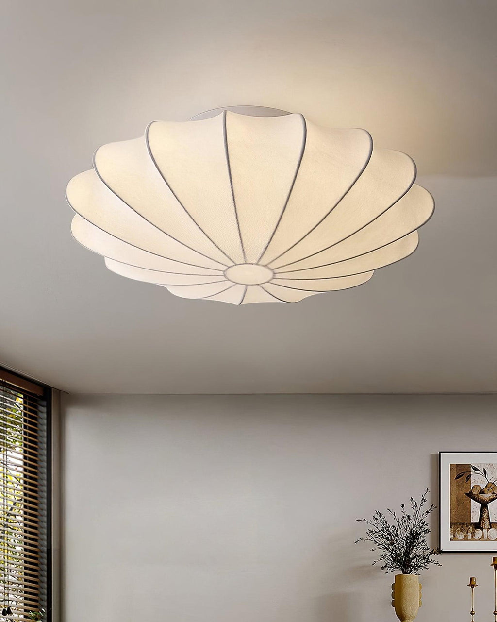 Solara Plafonnier Tissu Coquillage Sculptural Élégant - Neutralighting