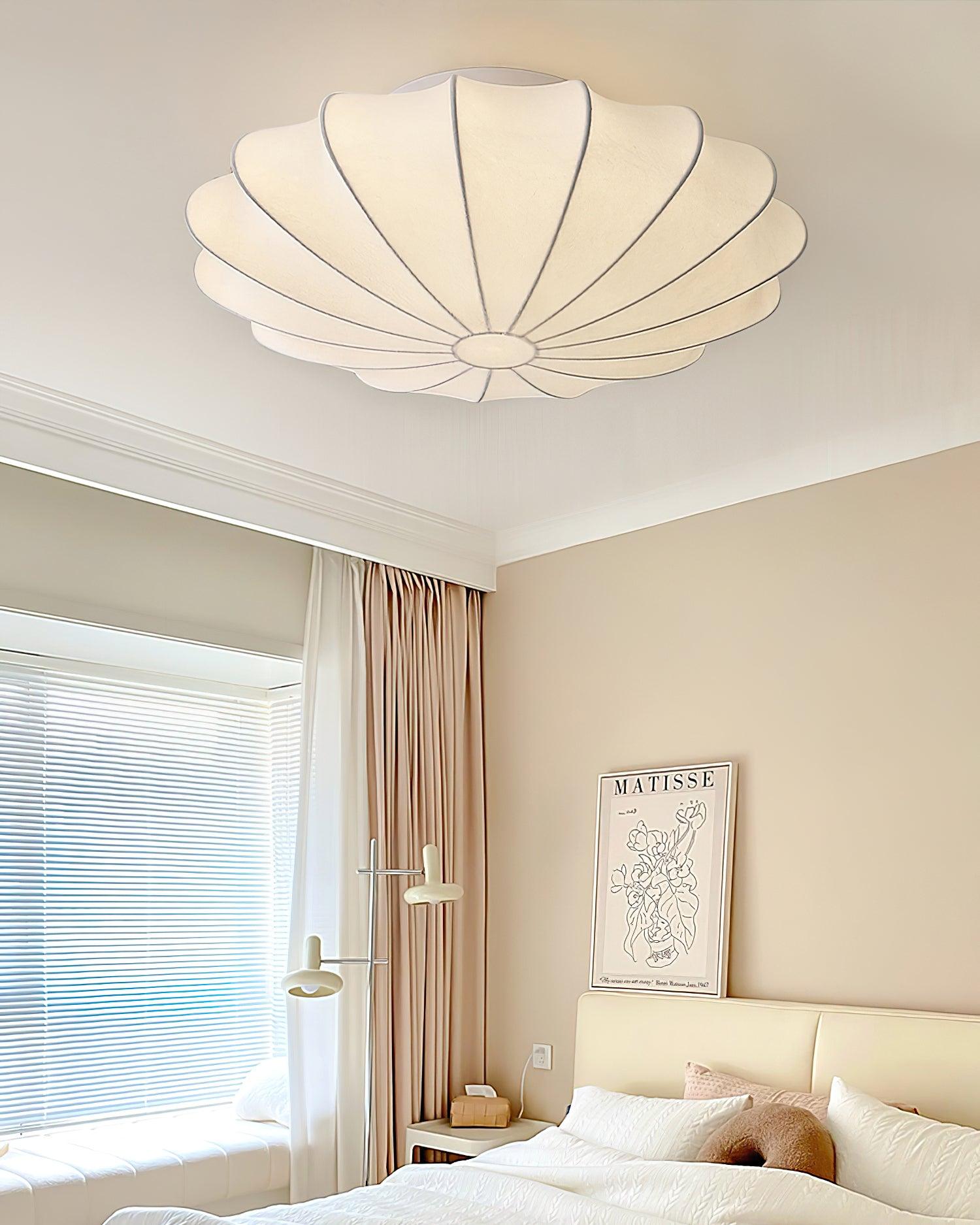Solara Plafonnier Tissu Coquillage Sculptural Élégant - Neutralighting