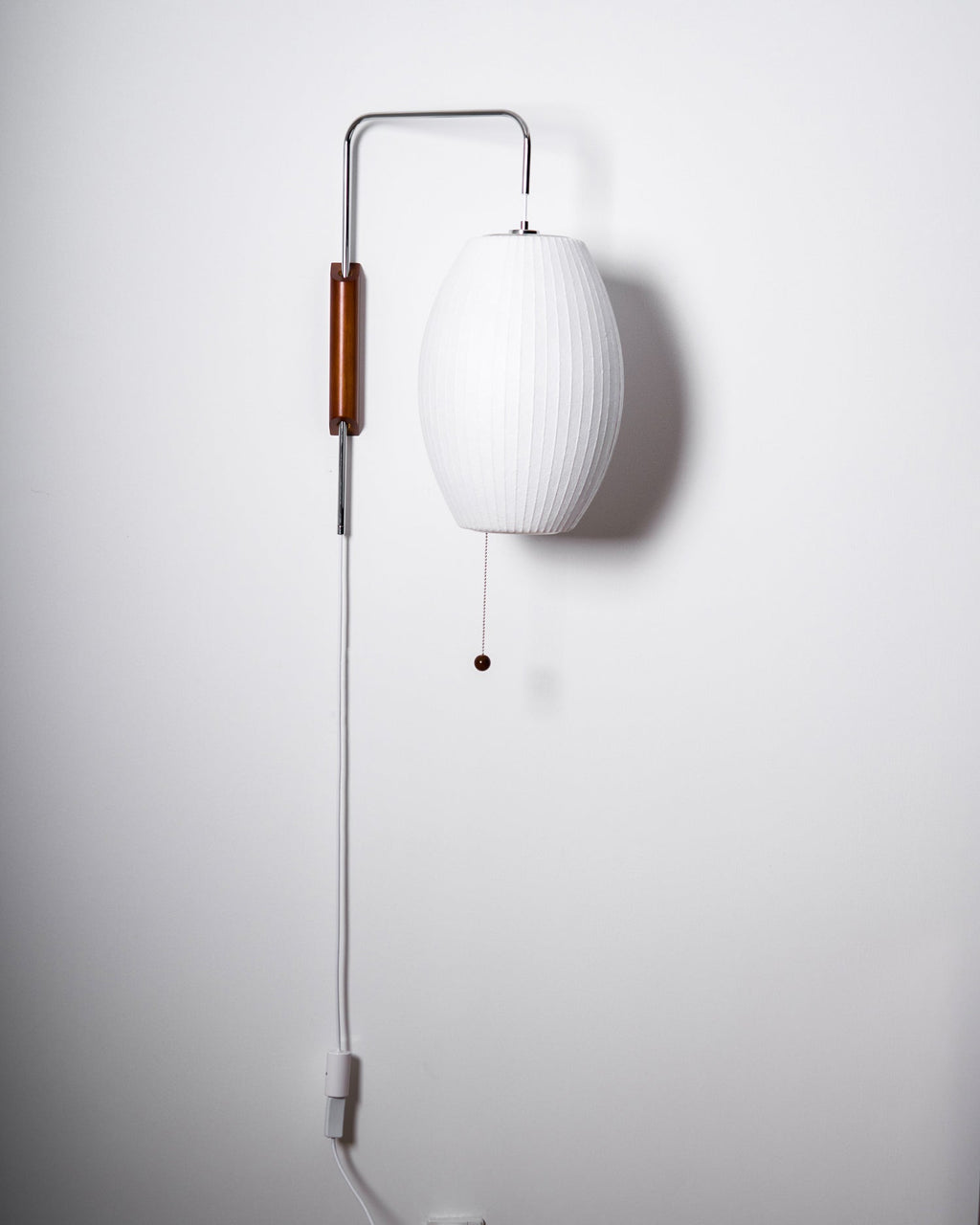 Lustra Wall Sconce Walnut Ball - Neutralighting