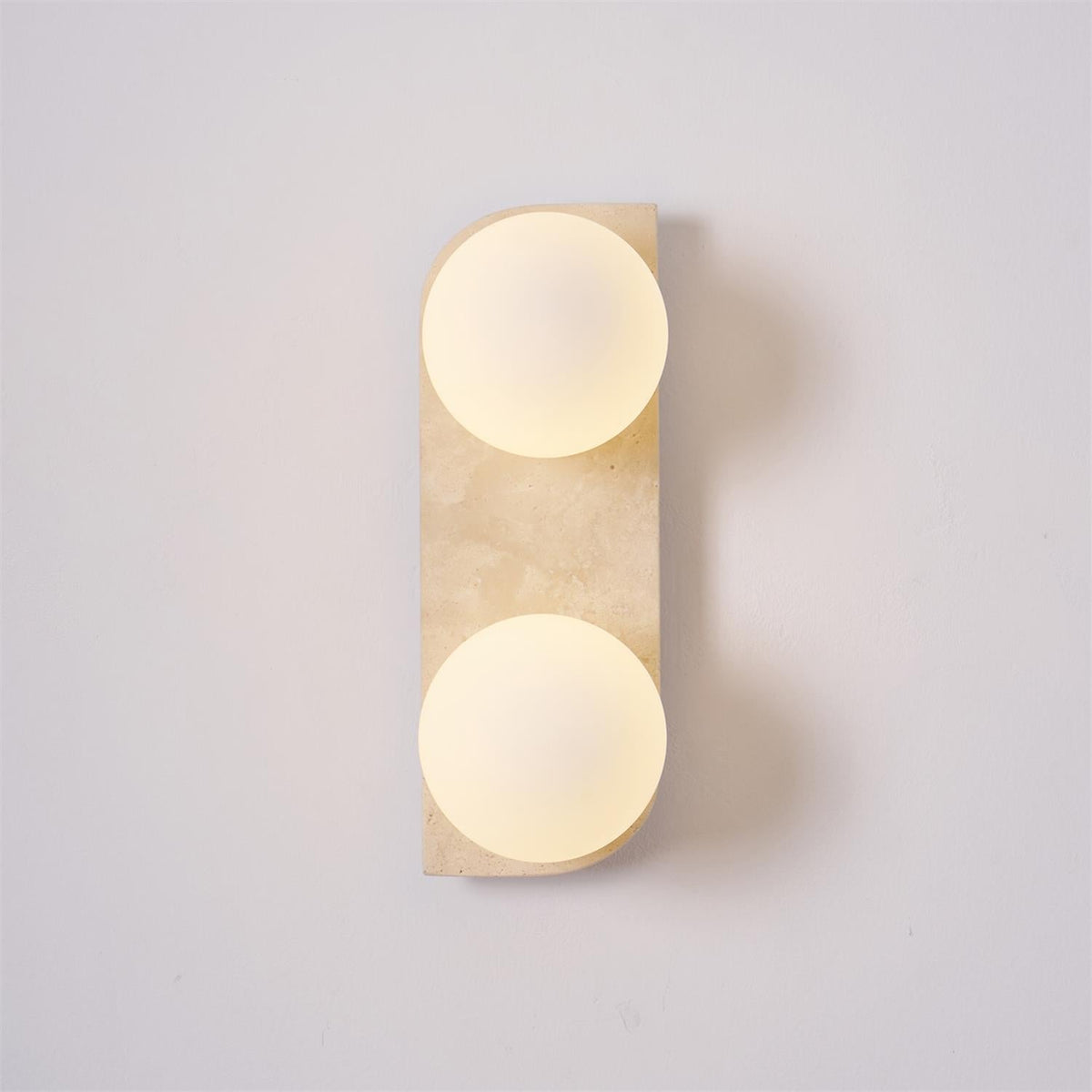 Zophaor Minimalist Travertine Plug-In Wall Light - Neutralighting