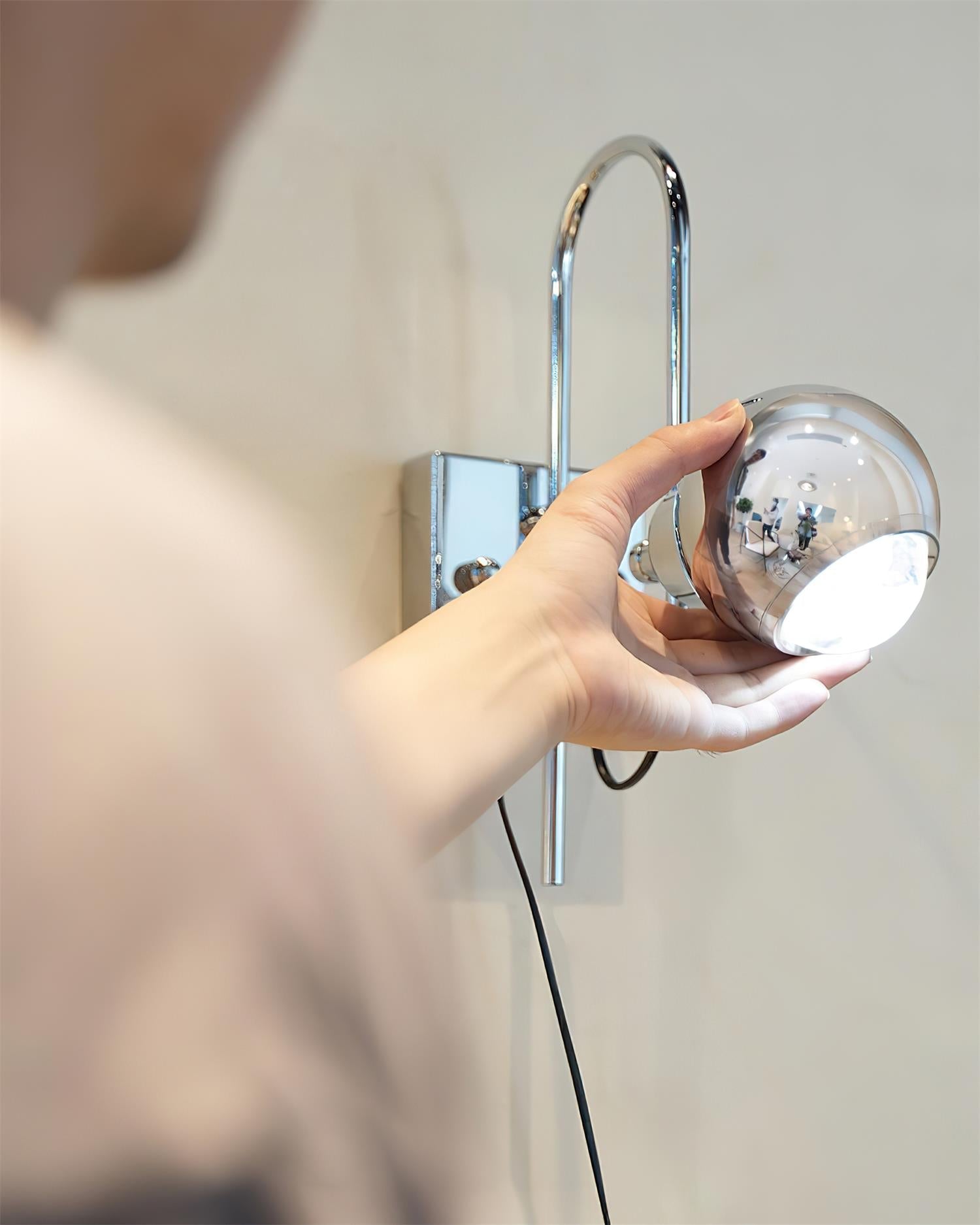 Nova Dot Lampe Murale Rétro-Futuriste - Neutralighting