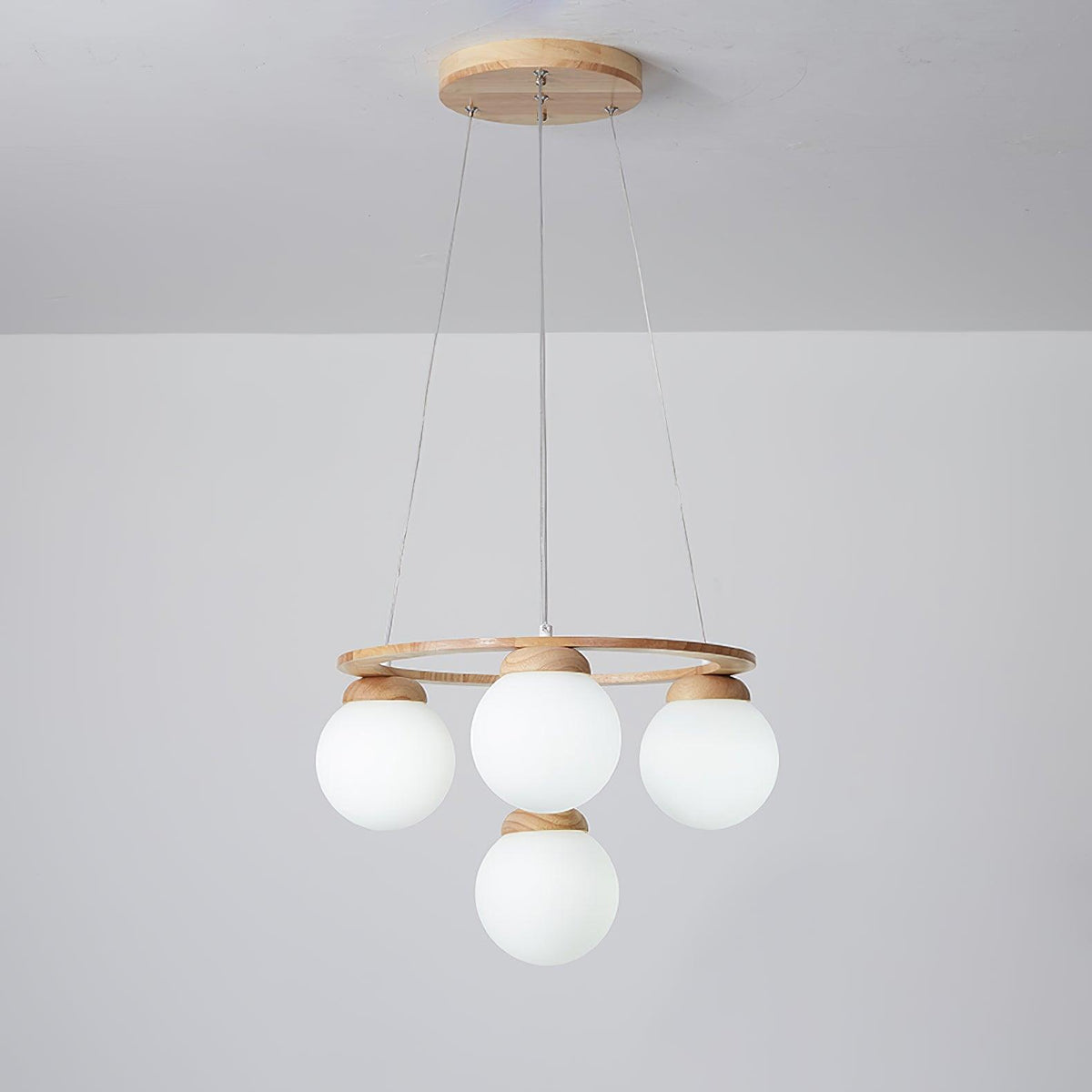 Lustra Lustre en Bois avec Anneau et Globes - Neutralighting