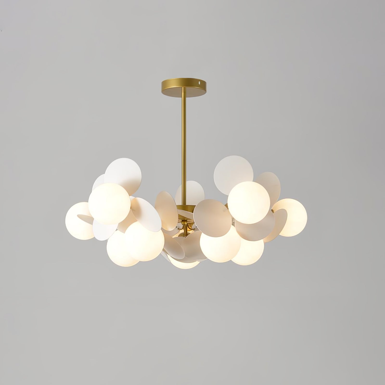 Lustra Chandelier Arbre Blanc Cassé à Huit Abat-jours Ouverts - Neutralighting