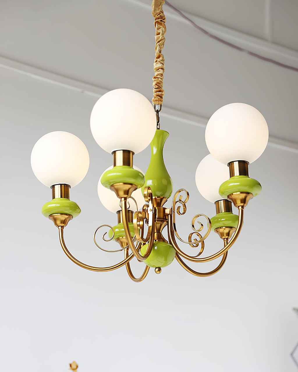 Lustra Chandelier Abat-jours Verts Bras Courbés en Or - Neutralighting